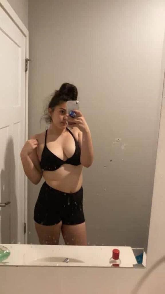 NO PAYMENT REQUIRED- SEXY SINGLE MOM FOR MEET AND FUCK AS LONG AS YOU KNOW HOW TO USE YOUR DICK 🍑🍑💦💦 🍆 - Image 3